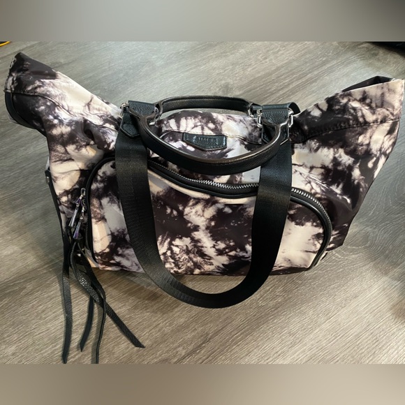 Aimee Kestenberg Lighten Up Vanilla Black/White Tie Dye Nylon Tote purse - Picture 4 of 9